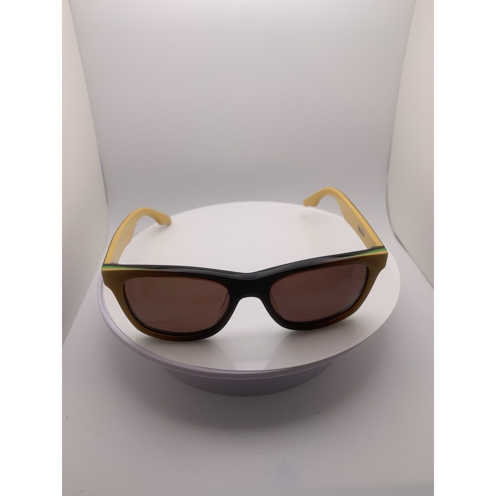 NEW INVU Yellow Green Black Unisex Sunglasses - Sample Piece (20)